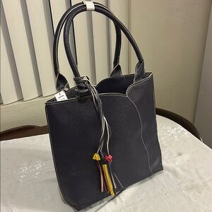 MELLOW WORLD  Elegant Black LEATHERETTE Tote Bag. NWT